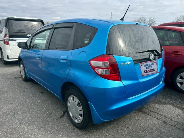 2010 Honda Fit JDM car for sale — photo 2 of 8