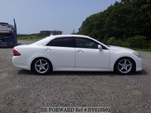 2008 Toyota Crown JDM car for sale — photo 6 of 25
