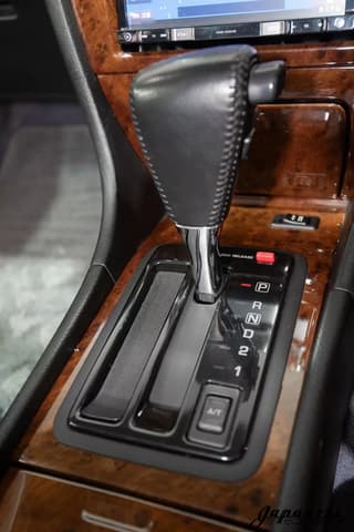 1998 Nissan Gloria JDM car for sale — photo 11 of 25