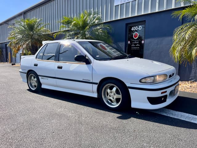1991 Isuzu JDM car for sale — photo 14 of 25