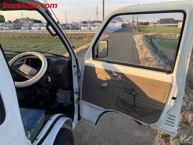 1992 Daihatsu Hijet JDM car for sale — photo 12 of 22