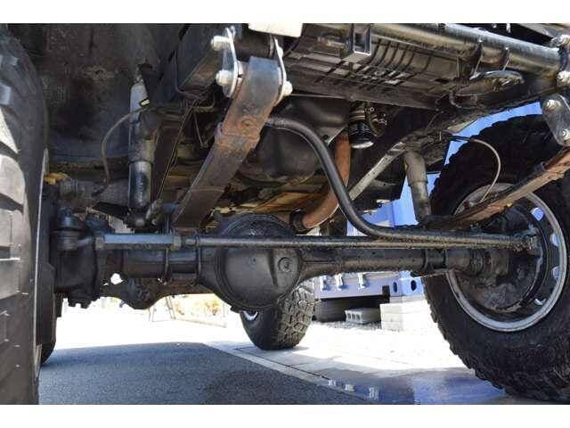 1993 Suzuki Jimny JDM car for sale — photo 16 of 18