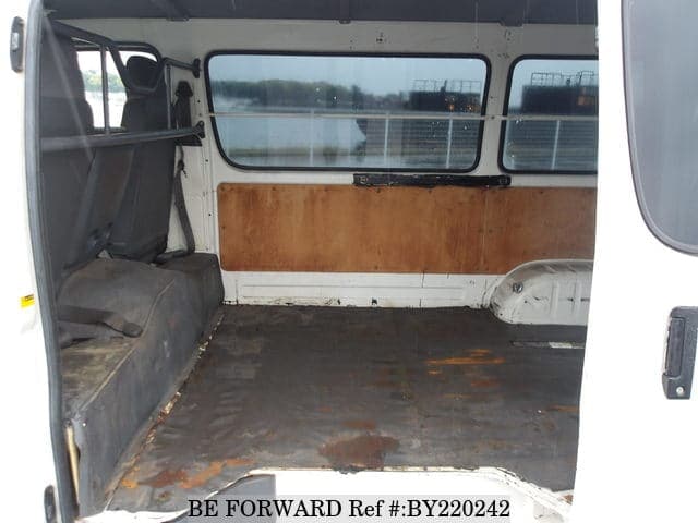 2002 Toyota HiAce JDM car for sale — photo 19 of 25