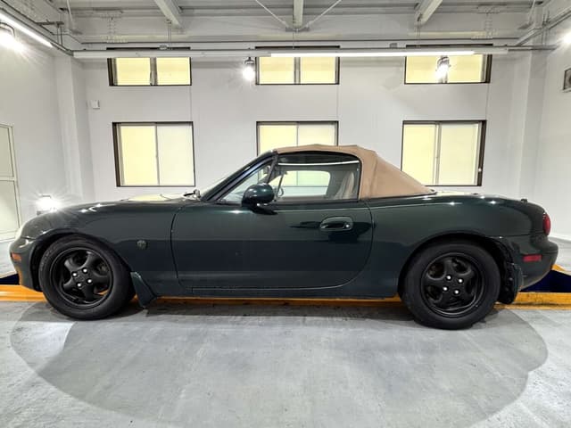 2001 Mazda Roadster (Eunos Roadster / MX-5) JDM car for sale — photo 8 of 25