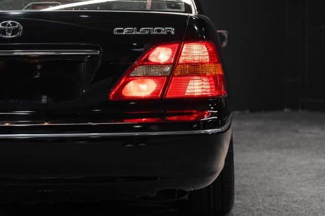 2002 Toyota Celsior JDM car for sale — photo 11 of 17