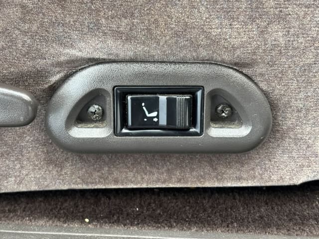 1997 Toyota HiAce JDM car for sale — photo 19 of 25