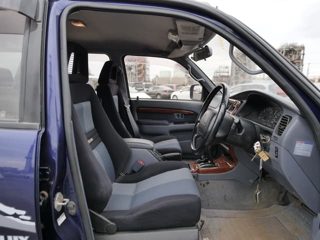 1996 Toyota Hilux Surf JDM car for sale — photo 14 of 21
