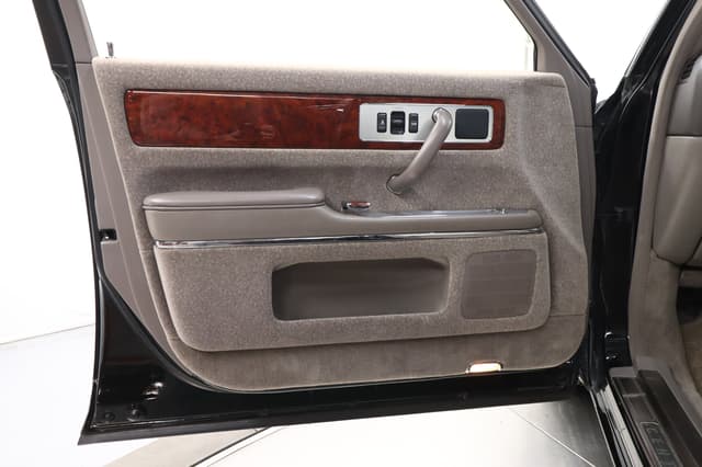 1997 Toyota Century JDM car for sale — photo 19 of 25