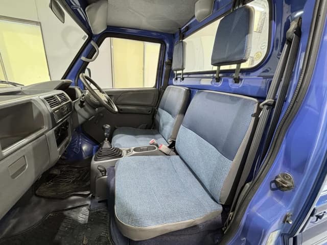 1999 Mitsubishi Minicab JDM car for sale — photo 9 of 25
