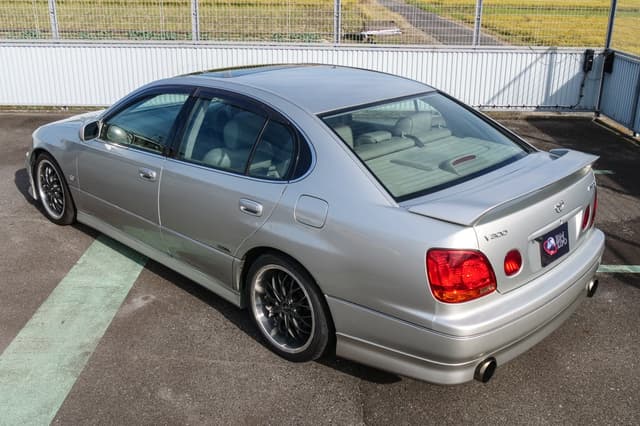 1999 Toyota Aristo JDM car for sale — photo 11 of 25