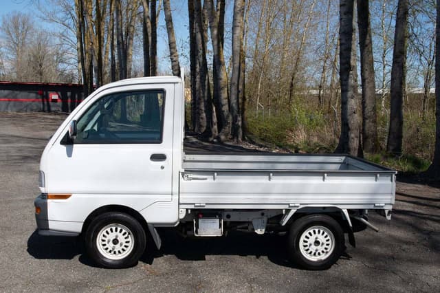 1998 Mitsubishi Minicab JDM car for sale — photo 4 of 19