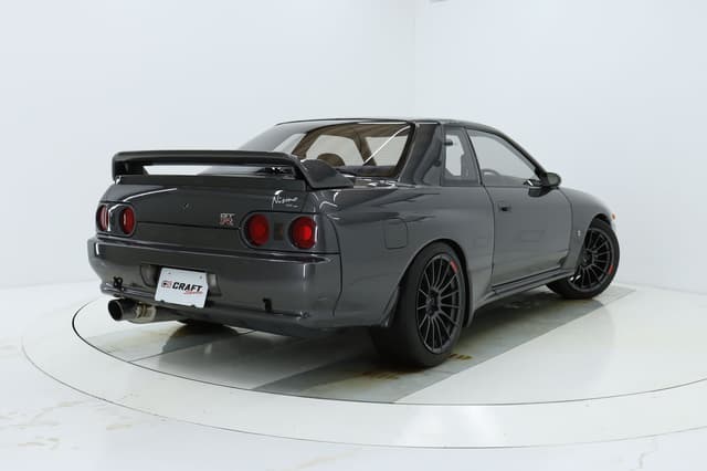 1991 Nissan Skyline JDM car for sale — photo 3 of 10
