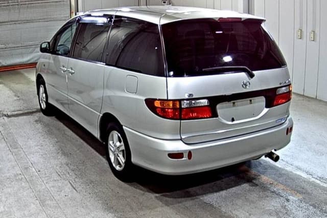 2000 Toyota Estima JDM car for sale — photo 4 of 5