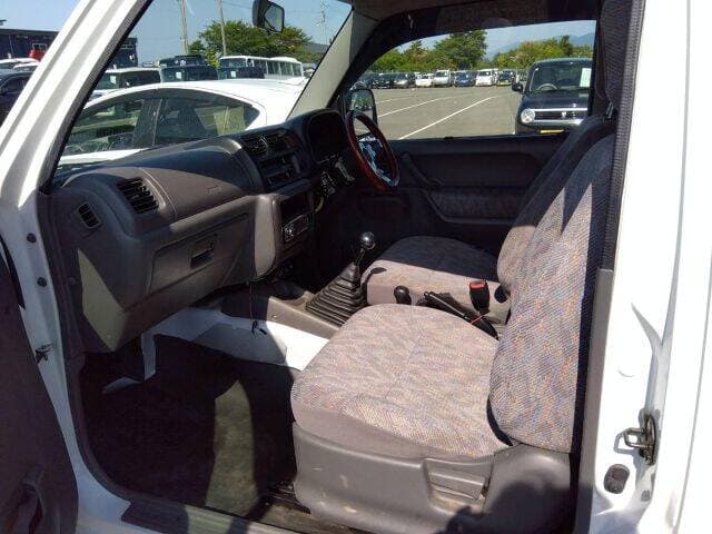 2001 Suzuki Jimny JDM car for sale — photo 4 of 8