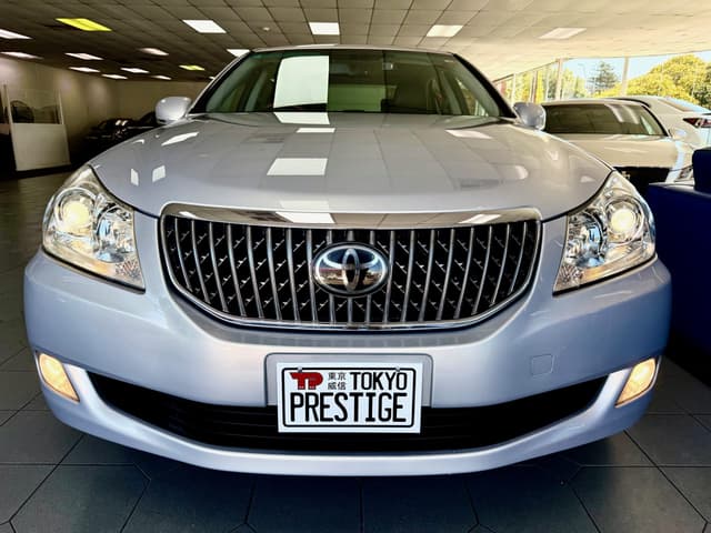 2009 Toyota Majesta JDM car for sale — photo 2 of 6