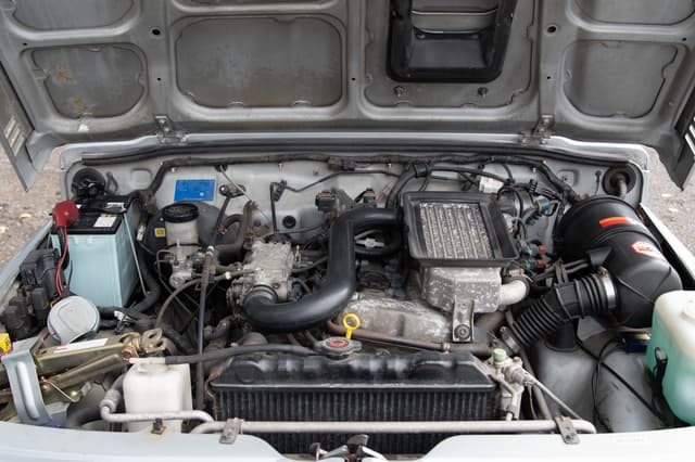 1997 Suzuki Jimny JDM car for sale — photo 11 of 15
