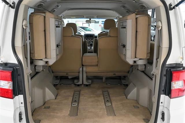 2008 Mitsubishi Delica JDM car for sale — photo 11 of 23