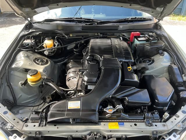 1998 Toyota Altezza JDM car for sale — photo 15 of 17