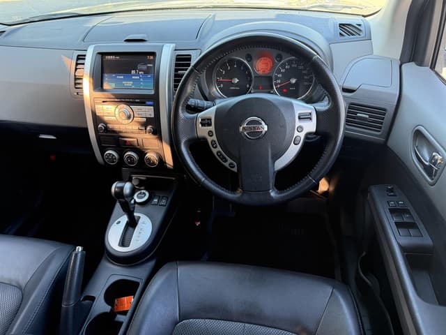 2009 Nissan X Trail JDM car for sale — photo 10 of 18