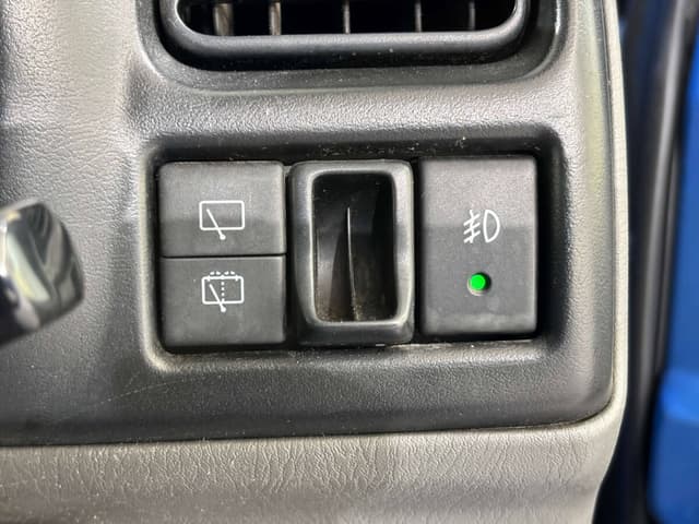 2001 Suzuki Jimny JDM car for sale — photo 20 of 25