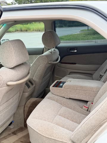 1998 Toyota Celsior JDM car for sale — photo 10 of 25