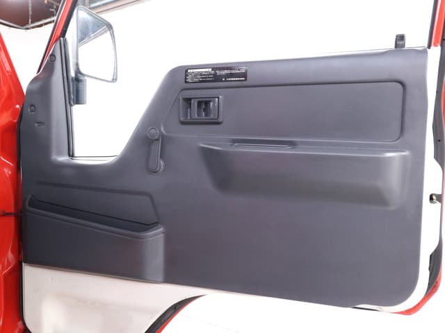 1992 Toyota HiAce JDM car for sale — photo 25 of 25
