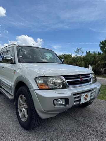 1999 Mitsubishi Pajero JDM car for sale — photo 13 of 25