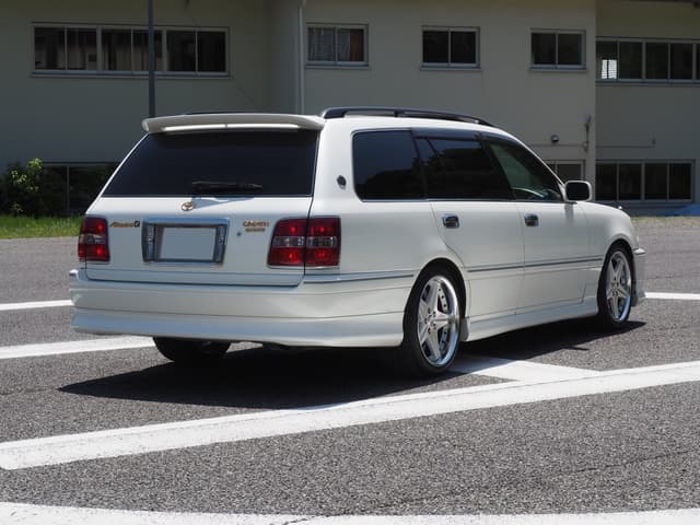 2000 Toyota Crown JDM car for sale — photo 12 of 25