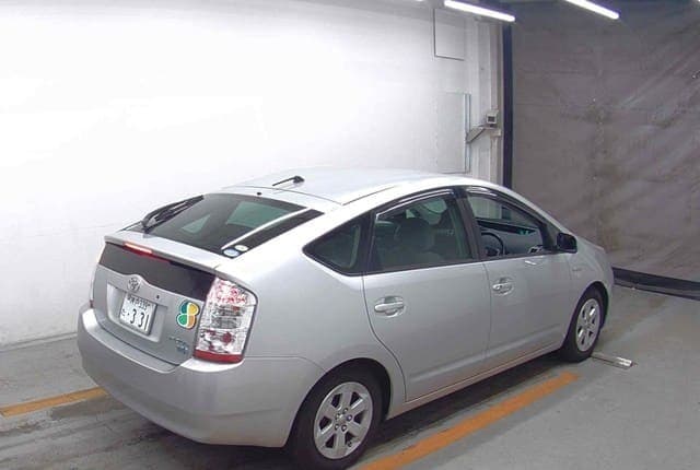 2007 Toyota Prius JDM car for sale — photo 2 of 6