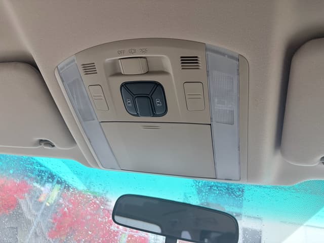 2010 Toyota Alphard JDM car for sale — photo 12 of 18