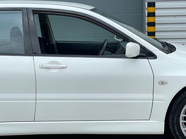 2001 Mitsubishi Lancer Evolution JDM car for sale — photo 9 of 25