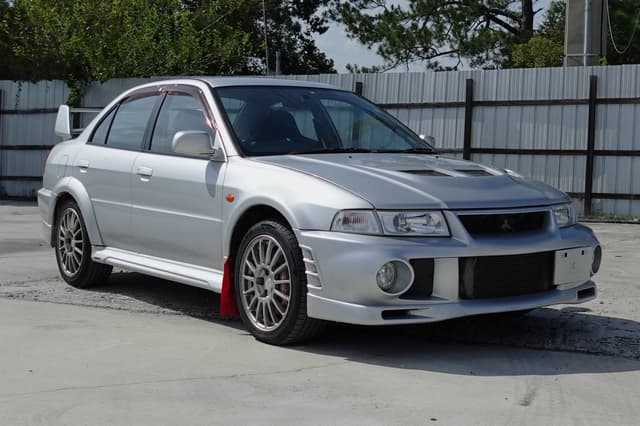 2000 Mitsubishi Lancer Evolution JDM car for sale — photo 3 of 21