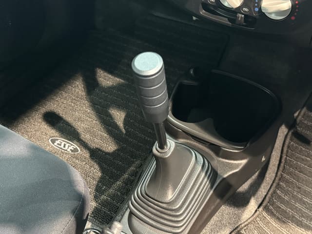 2010 Daihatsu Esse JDM car for sale — photo 11 of 25