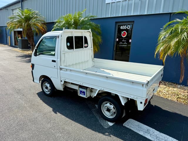 1998 Daihatsu Hijet JDM car for sale — photo 12 of 16