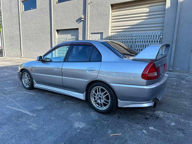1996 Mitsubishi Lancer Evolution JDM car for sale — photo 11 of 25