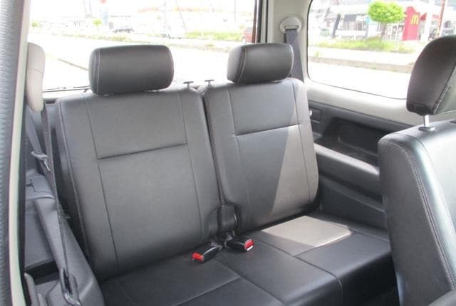 2010 Suzuki Jimny JDM car for sale — photo 13 of 25