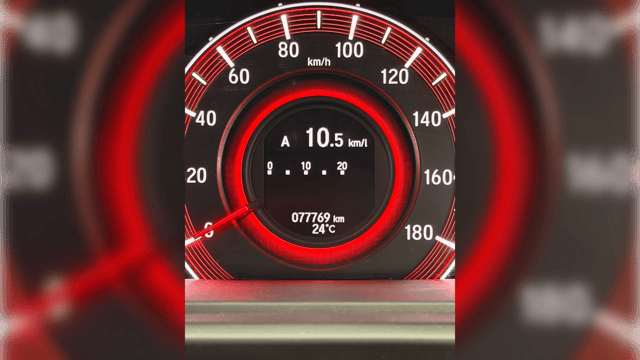 2015 Honda Odyssey JDM car for sale — photo 7 of 14