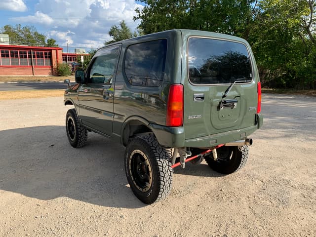1998 Suzuki Jimny JDM car for sale — photo 11 of 15