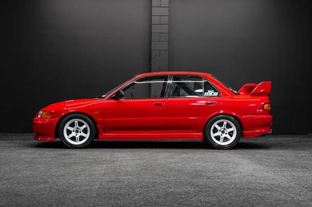 1995 Mitsubishi Lancer Evolution JDM car for sale — photo 6 of 20