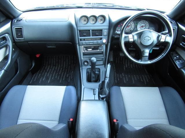 1998 Nissan Skyline JDM car for sale — photo 10 of 19