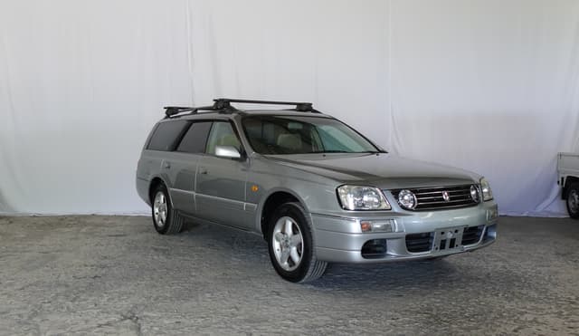 1999 Nissan Stagea JDM car for sale — photo 2 of 17