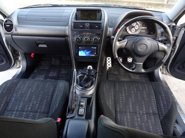 1999 Toyota Altezza JDM car for sale — photo 16 of 24