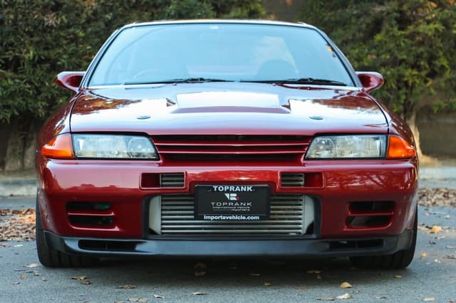 1992 Nissan Skyline JDM car for sale — photo 4 of 25
