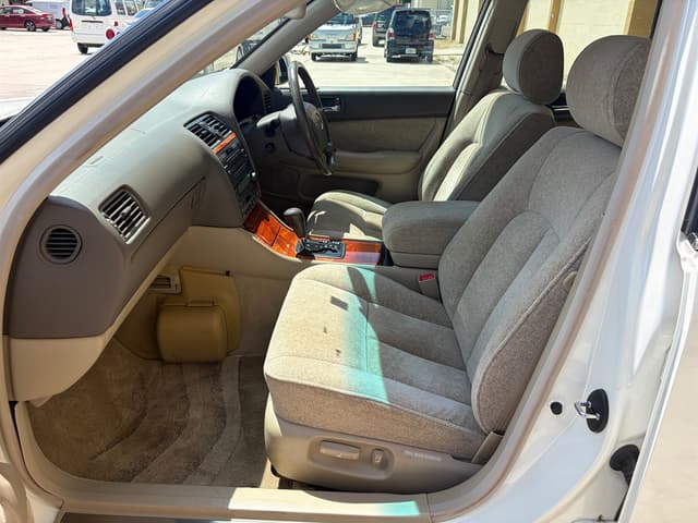 1998 Toyota Celsior JDM car for sale — photo 14 of 18