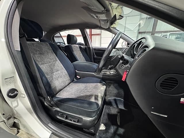 1997 Toyota Aristo JDM car for sale — photo 13 of 25