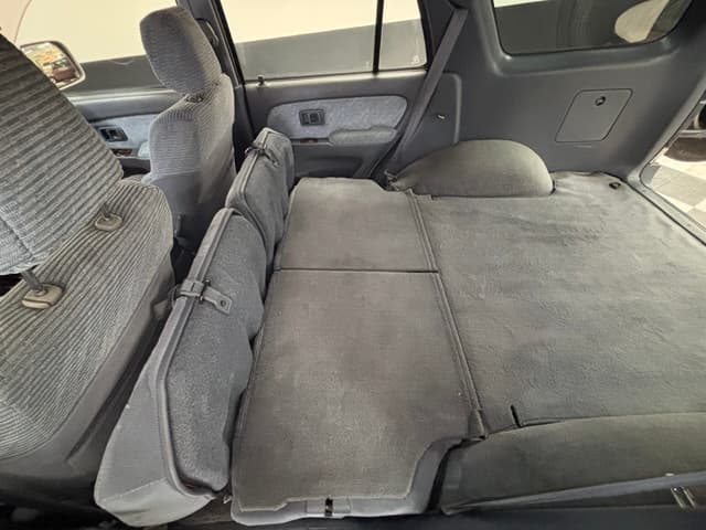 1997 Toyota Hilux Surf JDM car for sale — photo 7 of 25