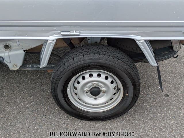 2009 Daihatsu Hijet JDM car for sale — photo 10 of 25