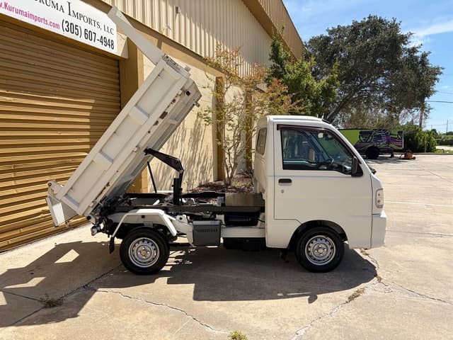2001 Daihatsu Hijet JDM car for sale — photo 10 of 19