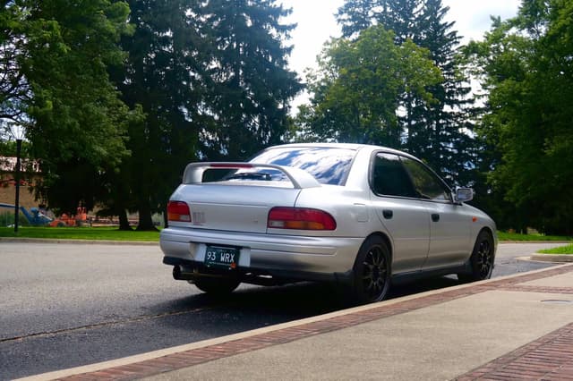 1993 Subaru Impreza JDM car for sale — photo 5 of 13