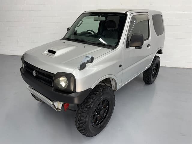 1999 Suzuki Jimny JDM car for sale — photo 14 of 25